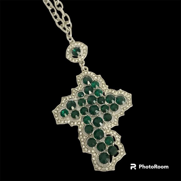 Celtic Cross Necklace Green Crystals Simulated Emeralds Silver Rhodium Plated - Picture 2 of 11